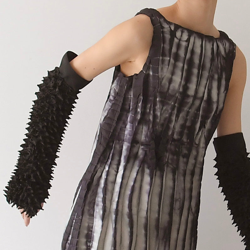 Spiky Shibori Arm Cover - Satin