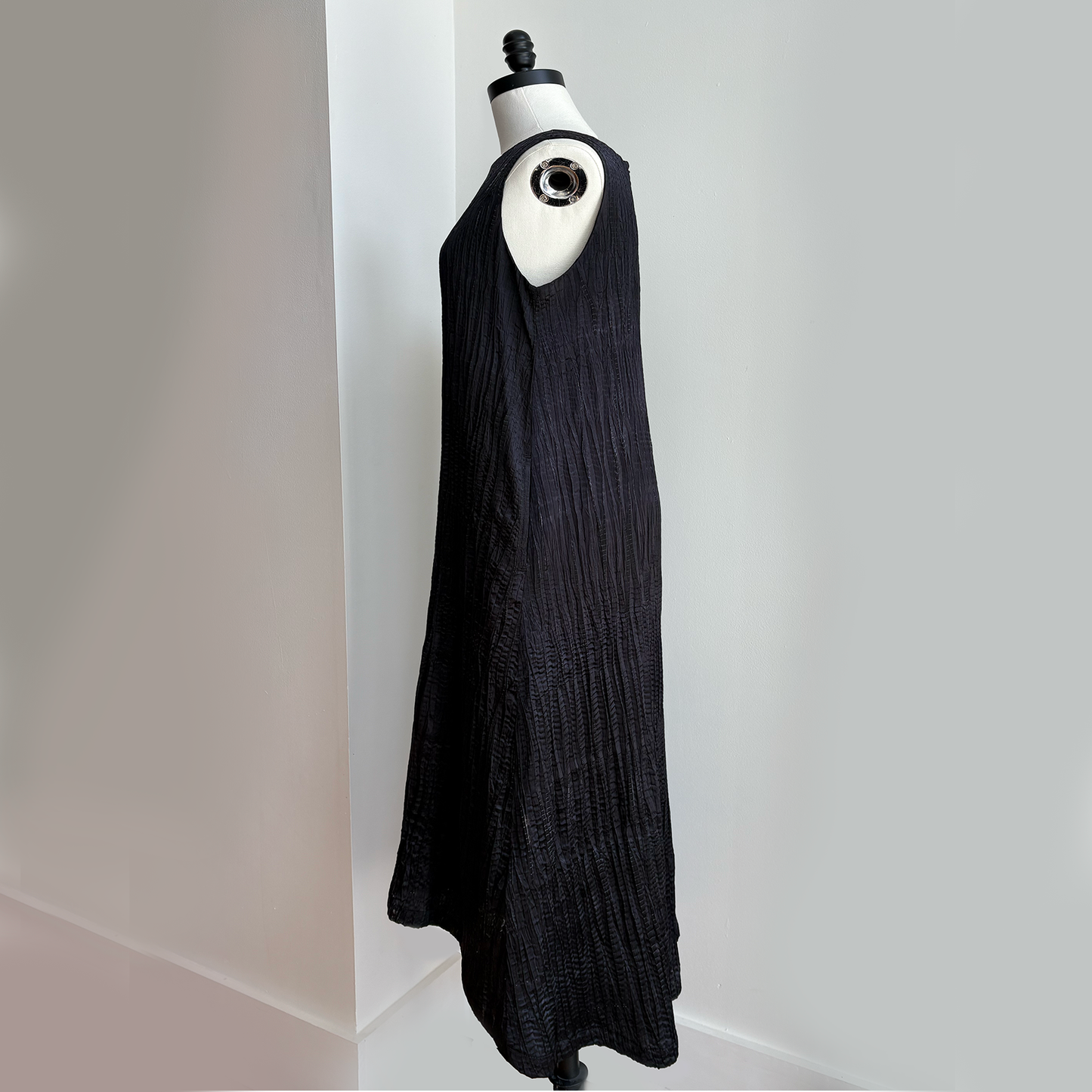 Sleeveless Silk Dress with Tesuji Shibori