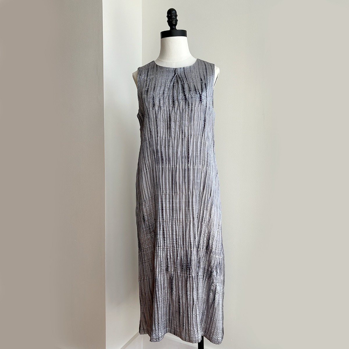 Sleeveless Silk Dress with Tesuji Shibori