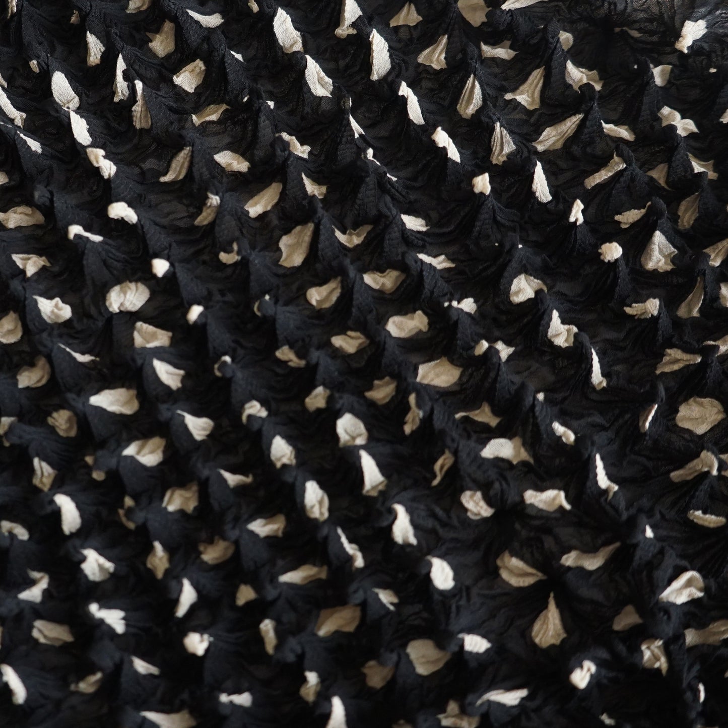 Spiky Shibori Cropped Cardigan - Chiffon/Dot Pattern