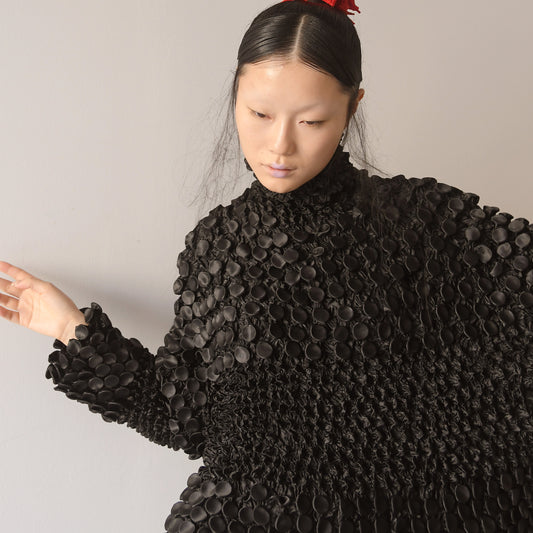 Oversized Pullovers with Two Kinds of Shibori